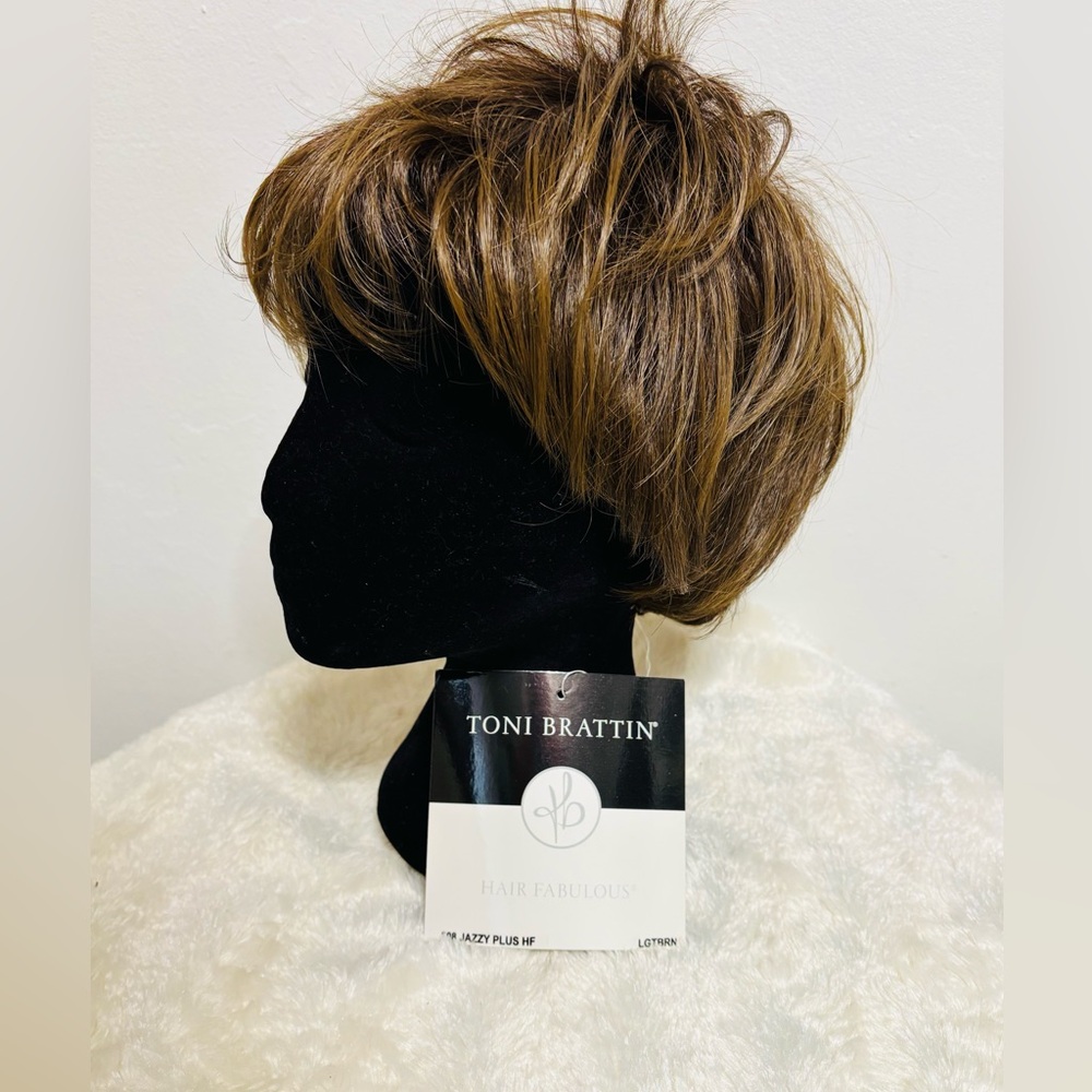 Toni Brattin Jazzy Plus light brown wig new with tags!